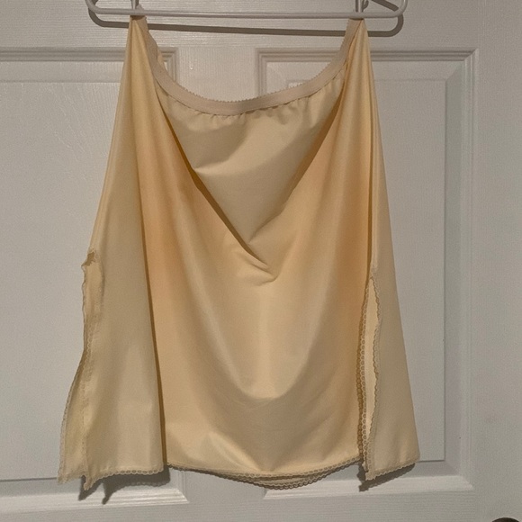 Vintage Cream Two Slit Half-Slip - Picture 1 of 9